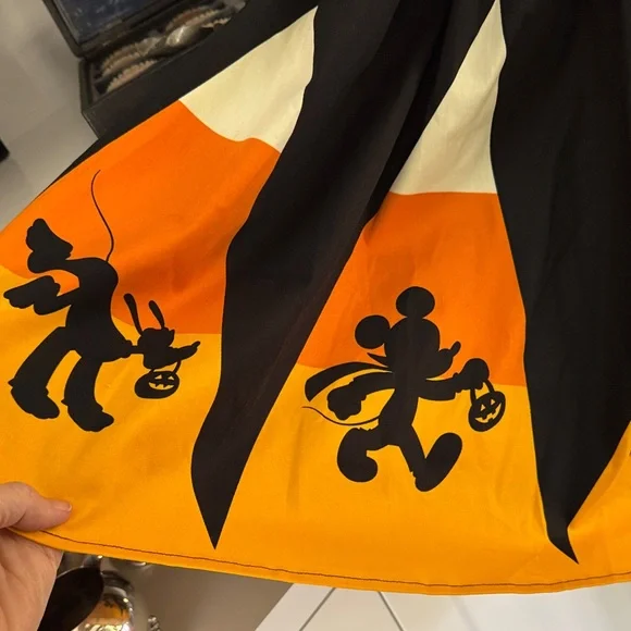 Disney Her Univedse Trick or Treaters Dress NWT - Picture 4 of 9